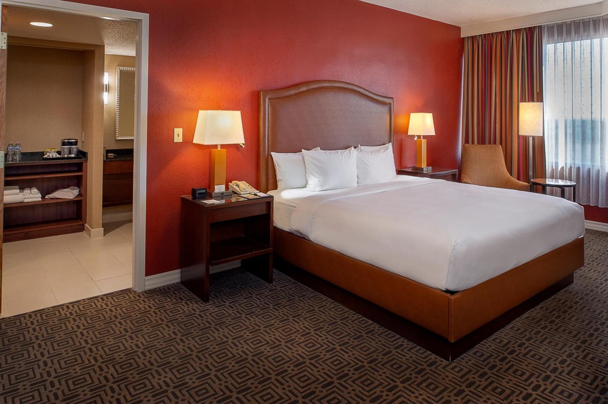 Doubletree By Hilton Hotel St. Louis - Честерфилд Экстерьер фото