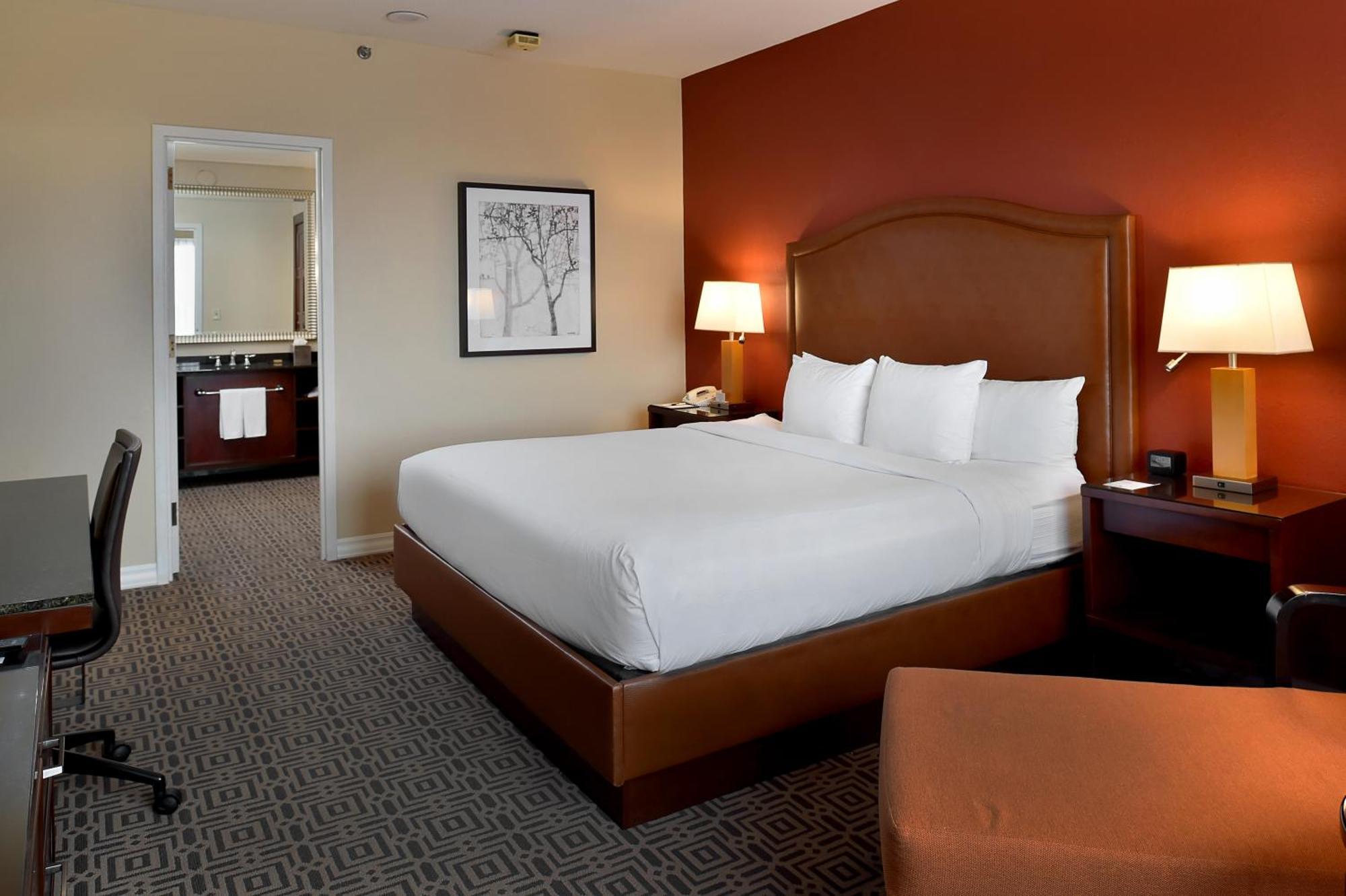 Doubletree By Hilton Hotel St. Louis - Честерфилд Экстерьер фото