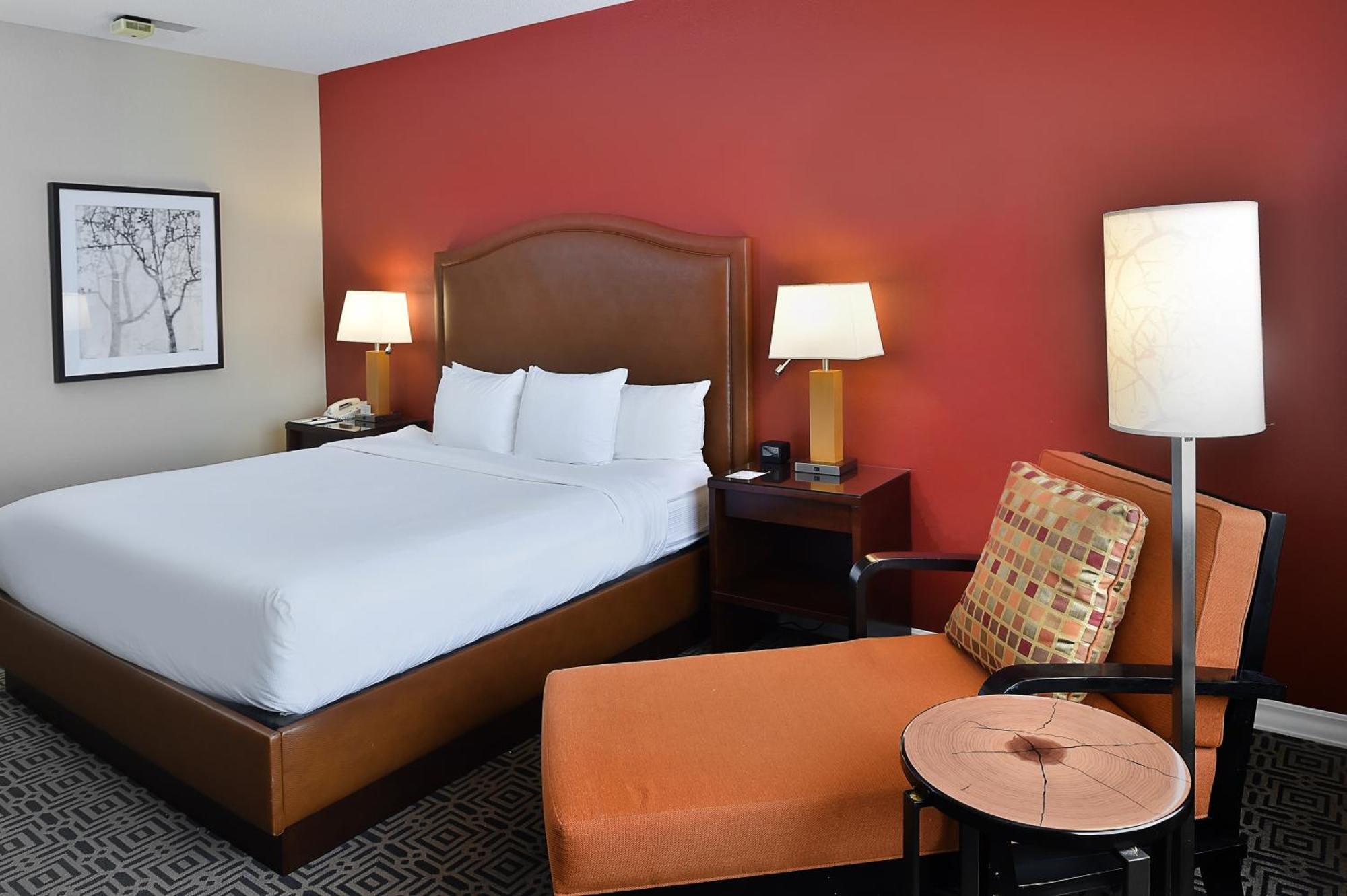 Doubletree By Hilton Hotel St. Louis - Честерфилд Экстерьер фото